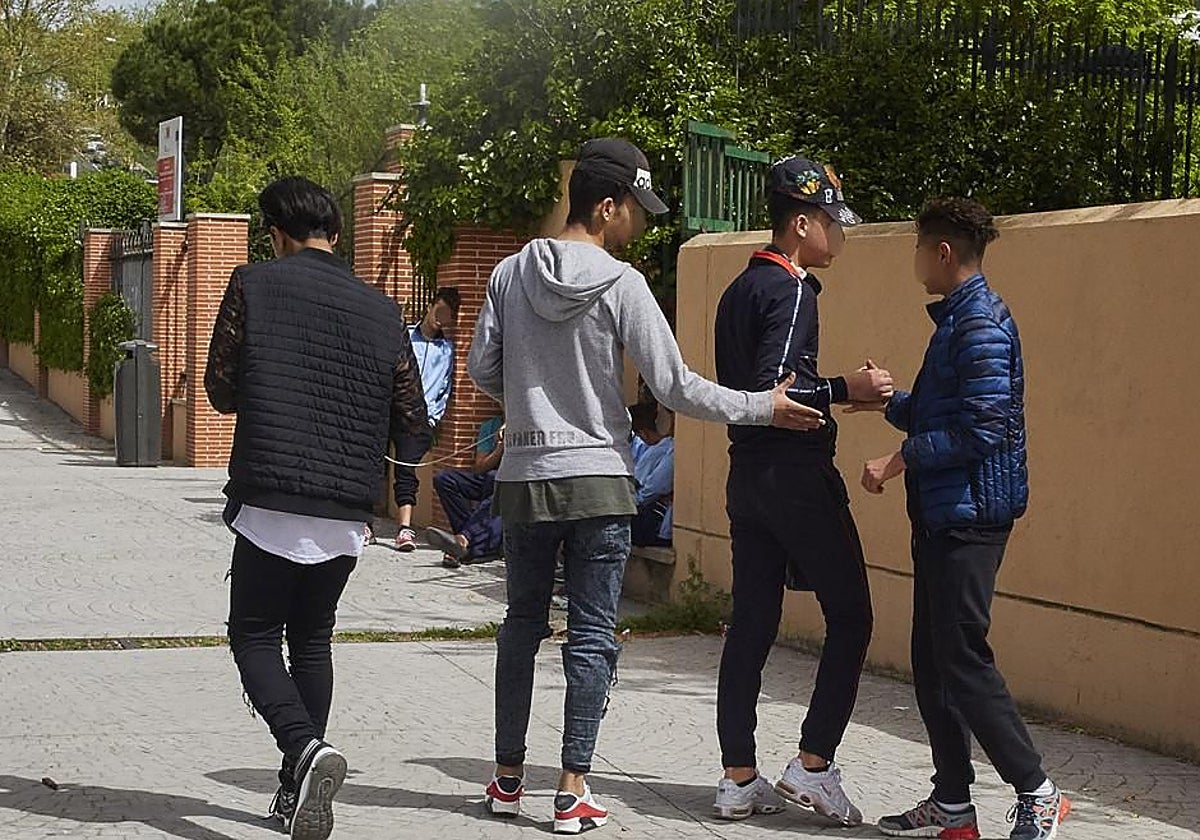 Un grupo de menores inmigrantes no acompañados