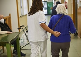 Un juzgado rechaza reabrir un auto por las muertes en residencias basándose en delito de odio