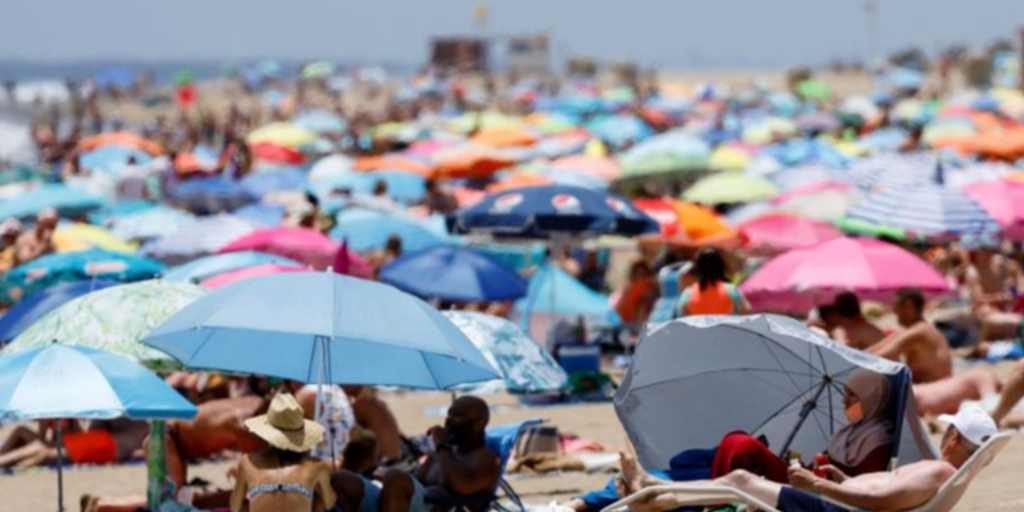 Los empresarios canarios esperan un crecimiento de un 2,8% para este verano
