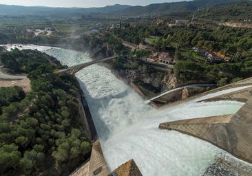 La CHE advierte de la posibilidad de crecidas súbitas en cauces menores y barrancos en todo el curso del Ebro por la dana