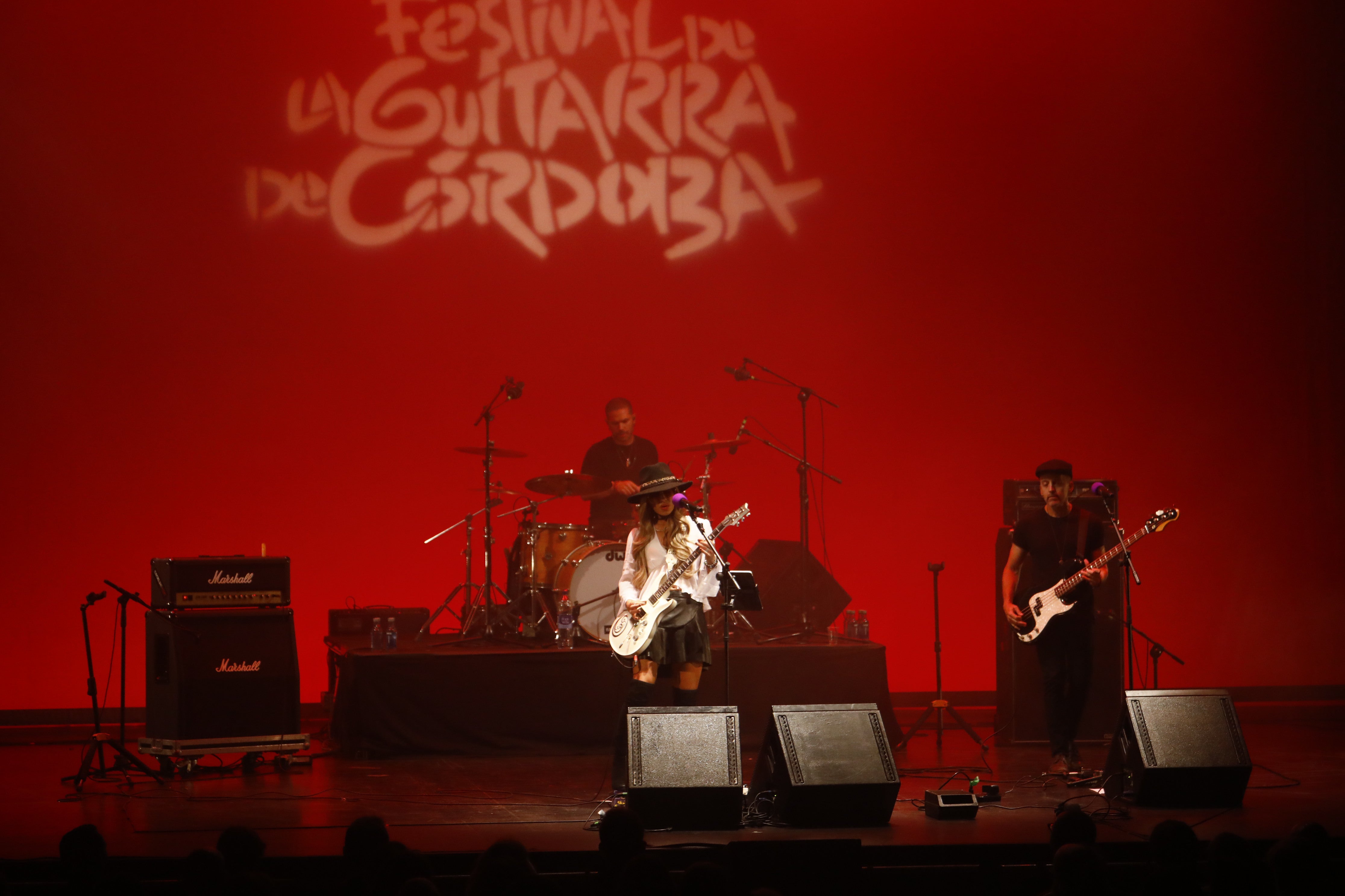 Las mejores imágenes del concierto de Orianthi, la diva australiana del blues y el rock en Córdoba