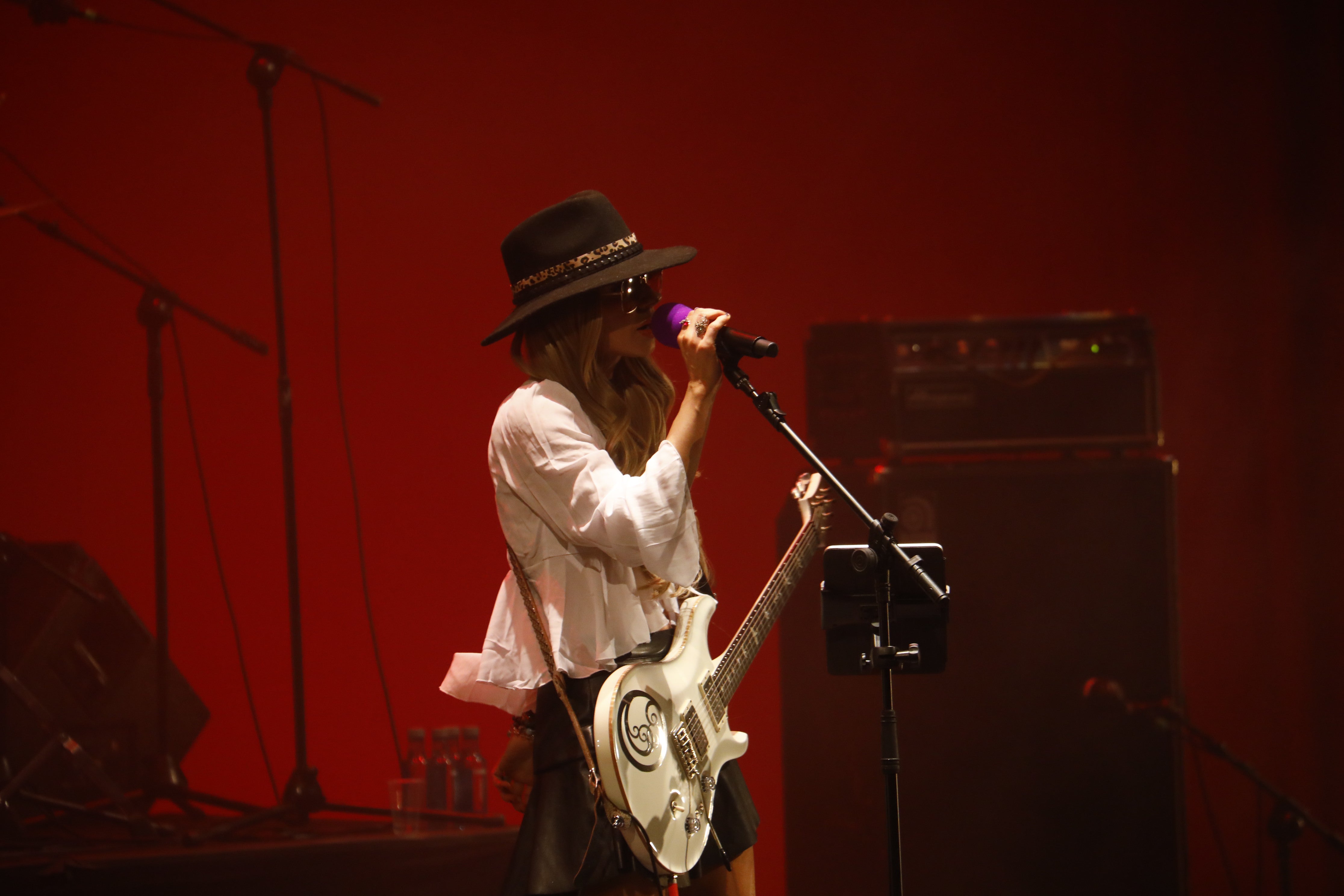 Las mejores imágenes del concierto de Orianthi, la diva australiana del blues y el rock en Córdoba