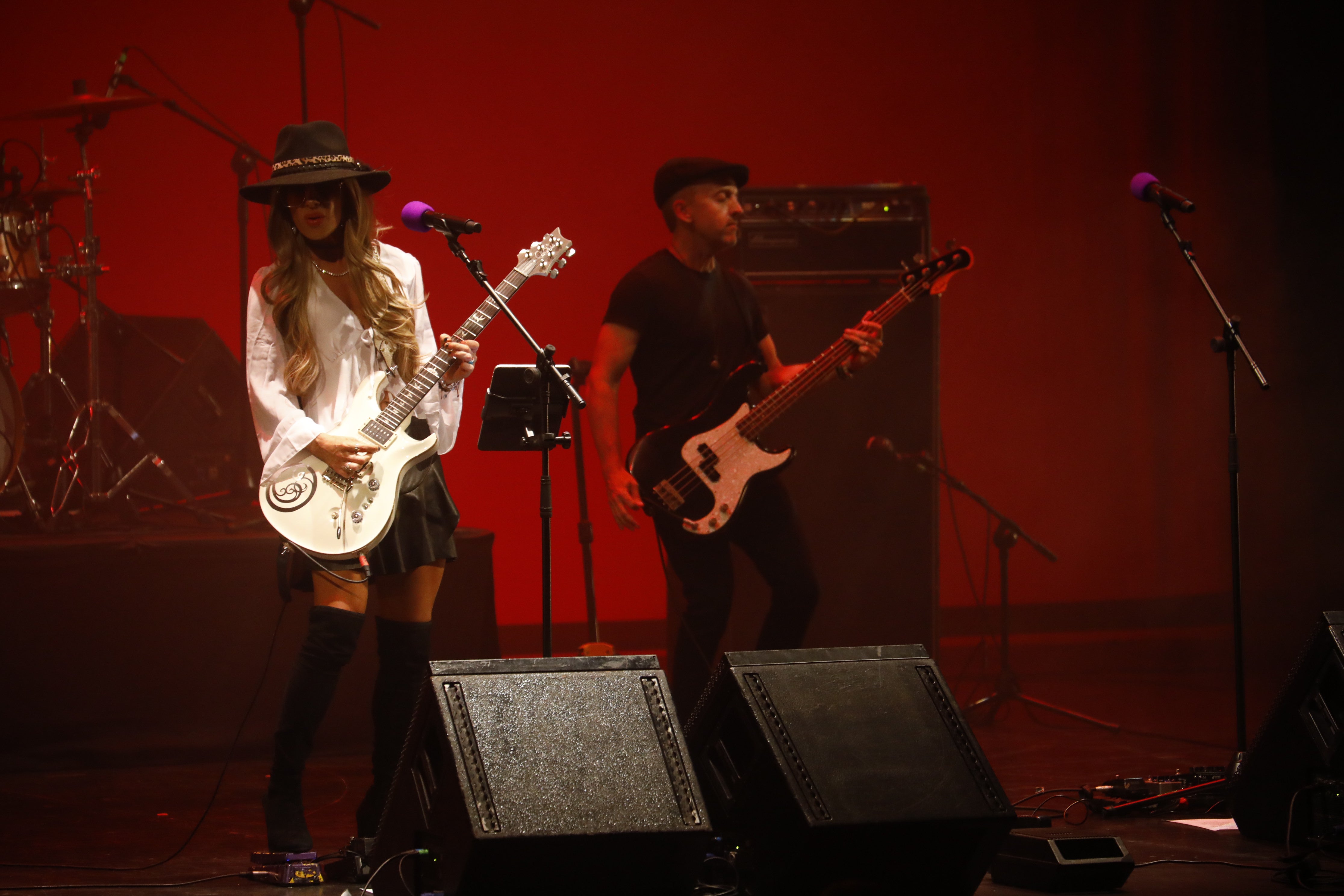 Las mejores imágenes del concierto de Orianthi, la diva australiana del blues y el rock en Córdoba