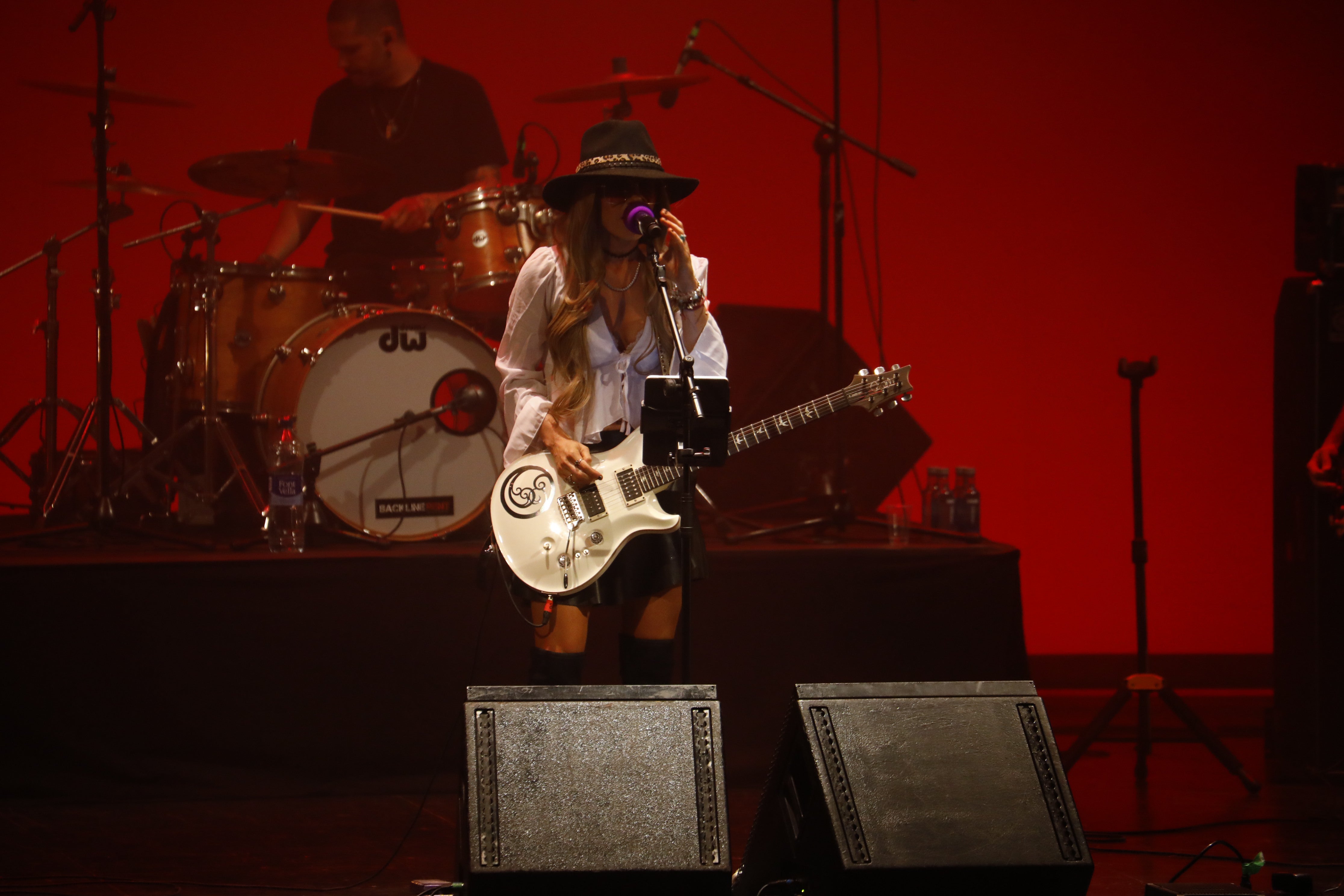 Las mejores imágenes del concierto de Orianthi, la diva australiana del blues y el rock en Córdoba