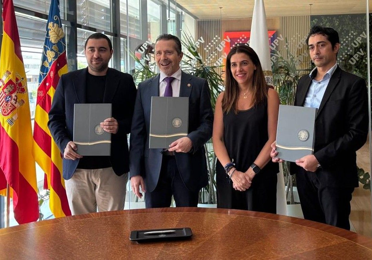Imagen de la firma del convenio