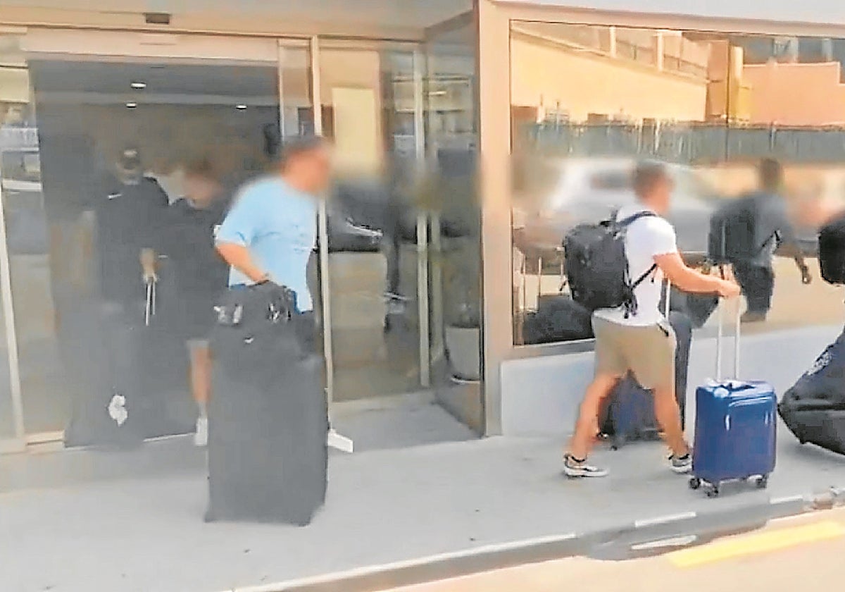 Los agentes de la UIP abandonado el Hotel Amic Horizonte en Mallora