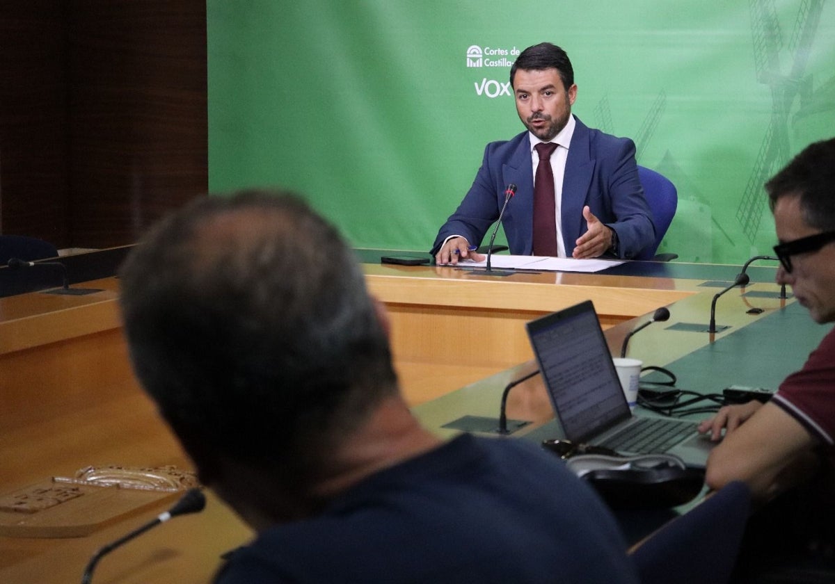 El portavoz de Vox C-LM, Iván Sánchez