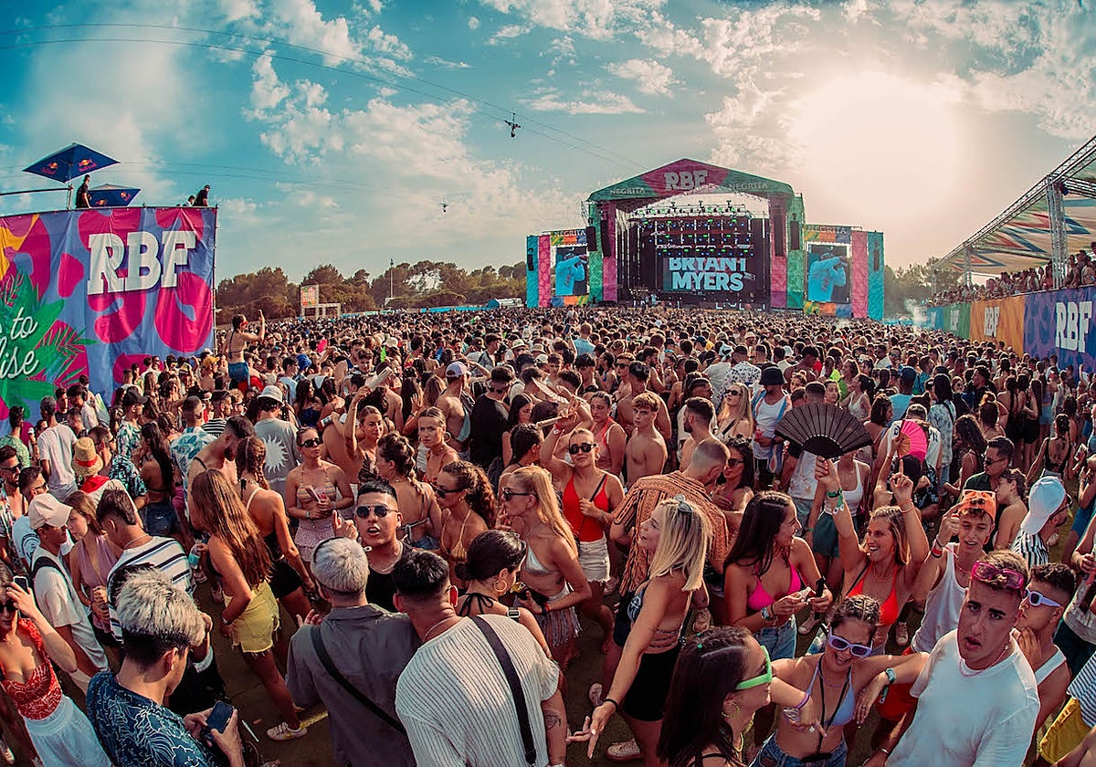 El ambiente en el Reggaeton Beach Festival en la edición del año pasado