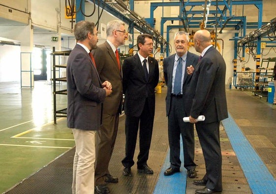El juez abre una nueva investigación por fraude en el Plan Linares Futuro lanzado por el Gobierno andaluz del PSOE tras el cierre de Santana Motor