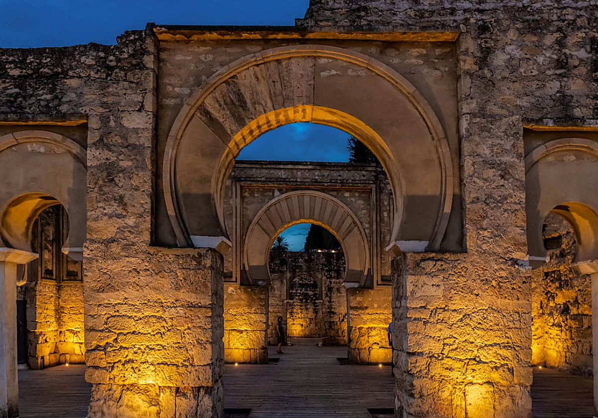 Visitas nocturnas de Medina Azahara en Córdoba