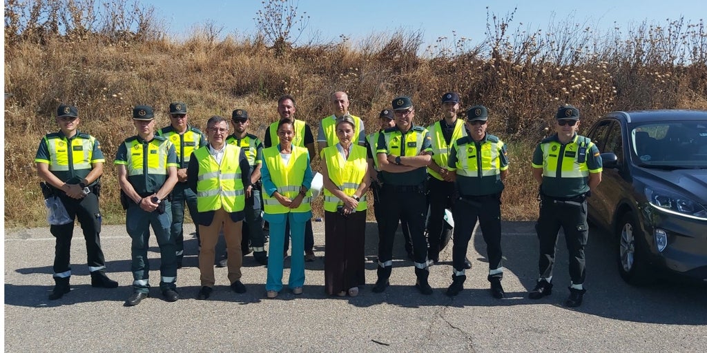 La Guardia Civil pone el foco en la «falsa solidaridad» de los grupos de Whatsapp que alertan de controles de alcohol y drogas en la carretera