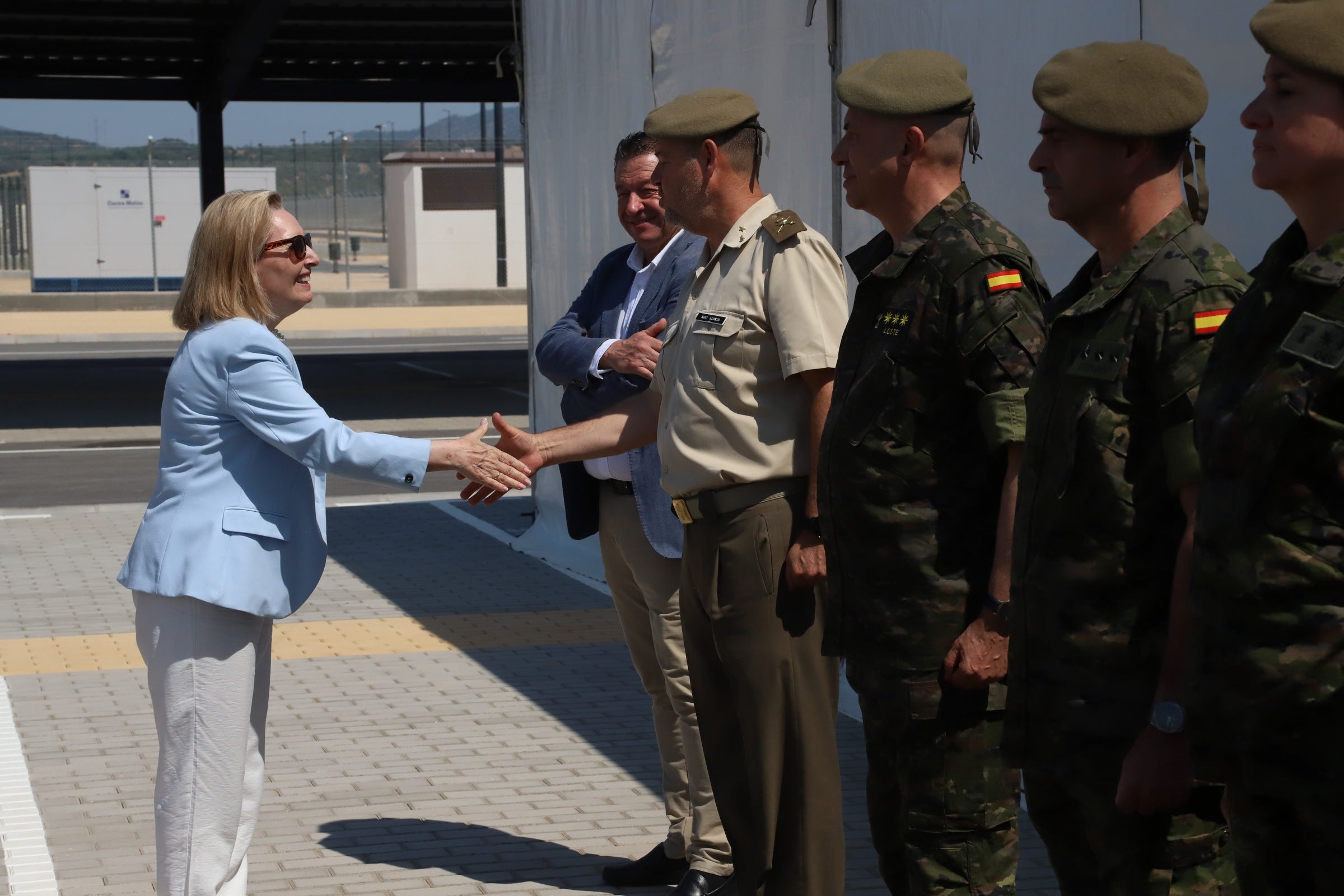 Las imágenes de la entrega de la urbanización de la Base Logística del Ejército en Córdoba