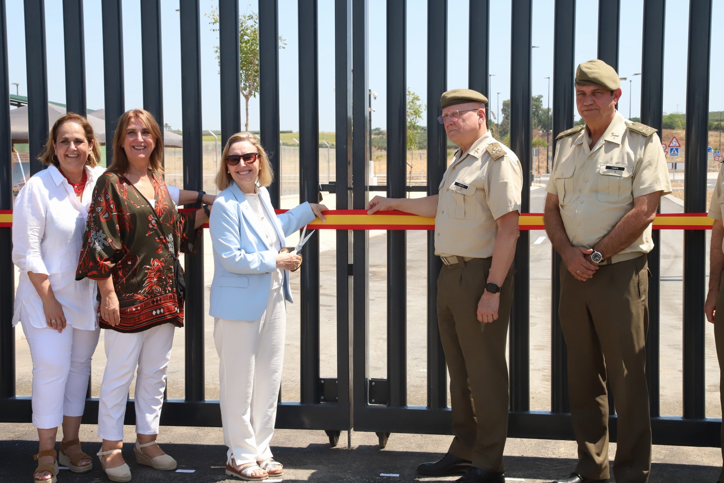 Las imágenes de la entrega de la urbanización de la Base Logística del Ejército en Córdoba