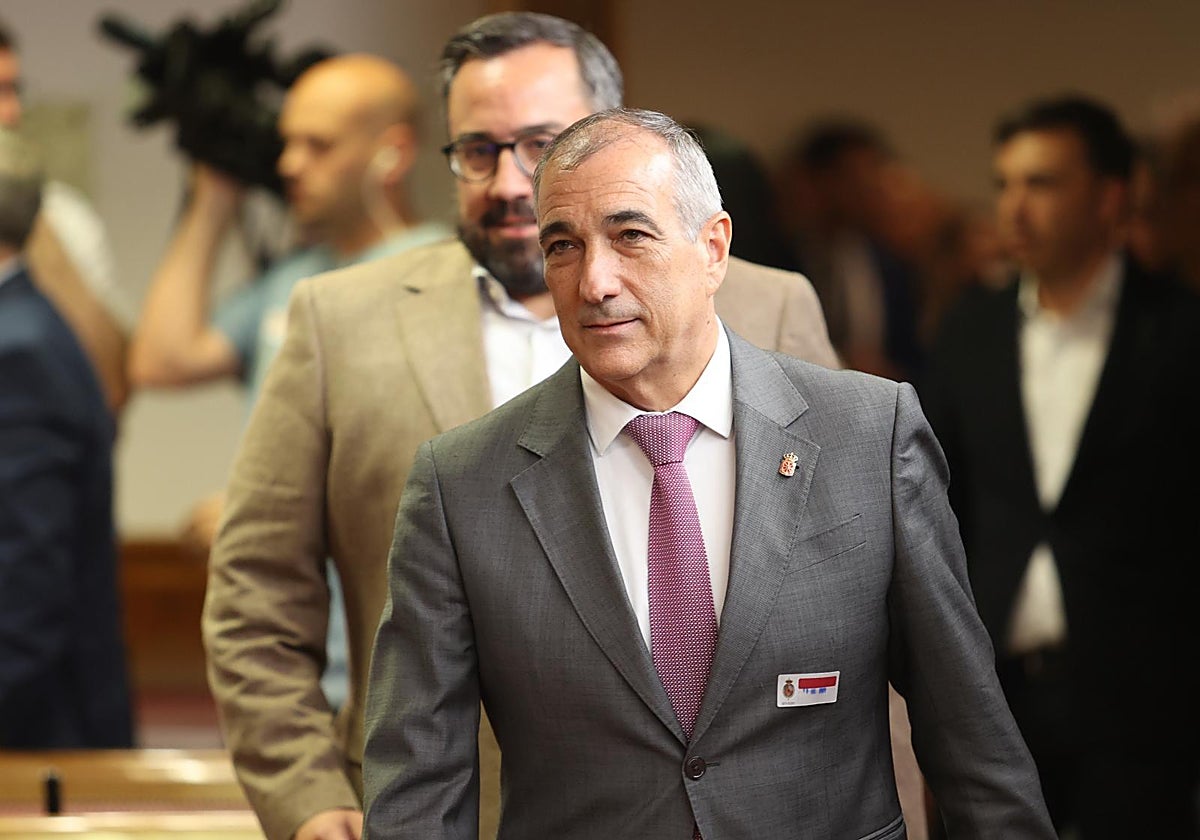 El consejero de Política Territorial del Gobierno de Navarra,. Óscar Chivite