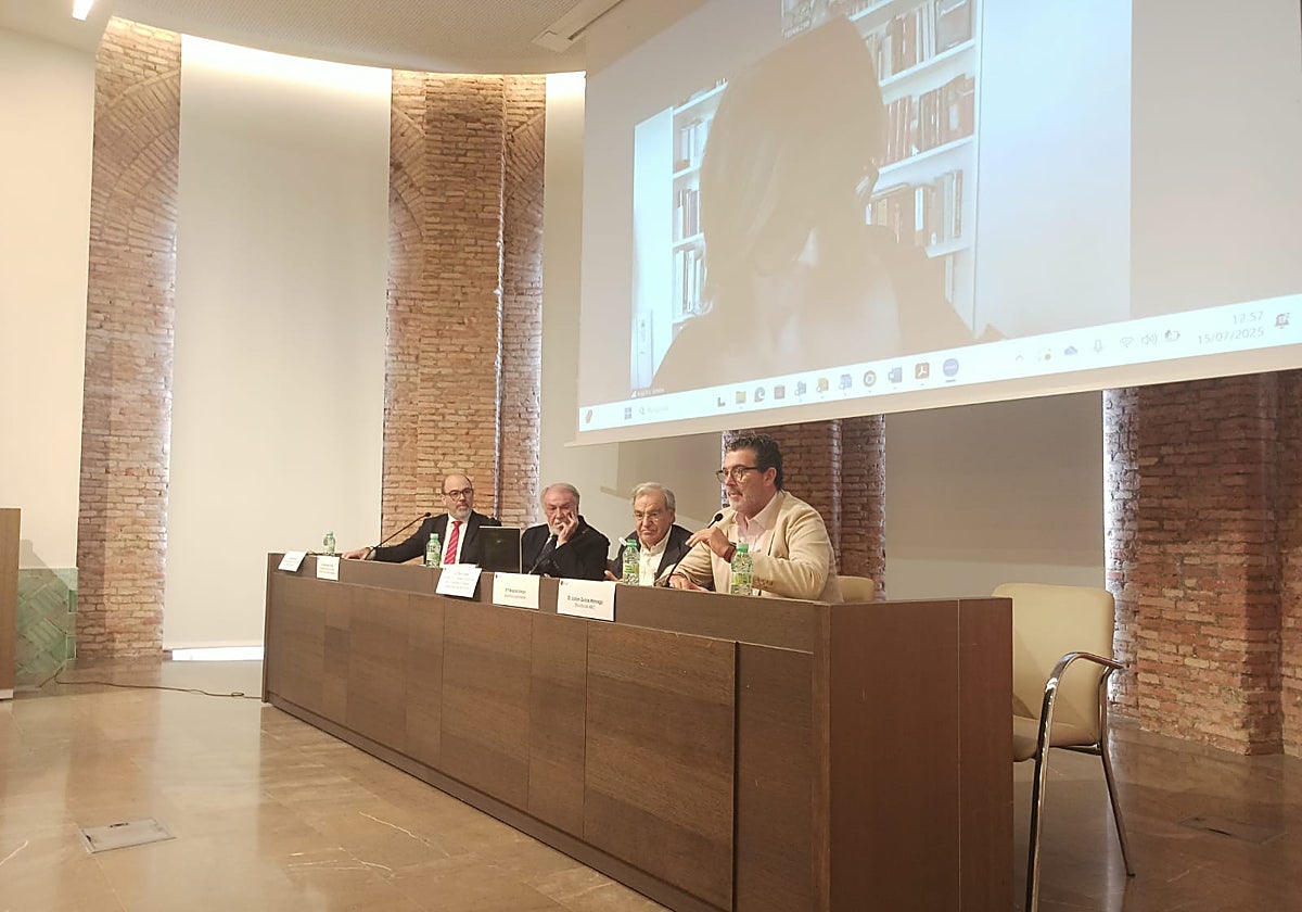 El director de ABC durante una de sus intervenciones