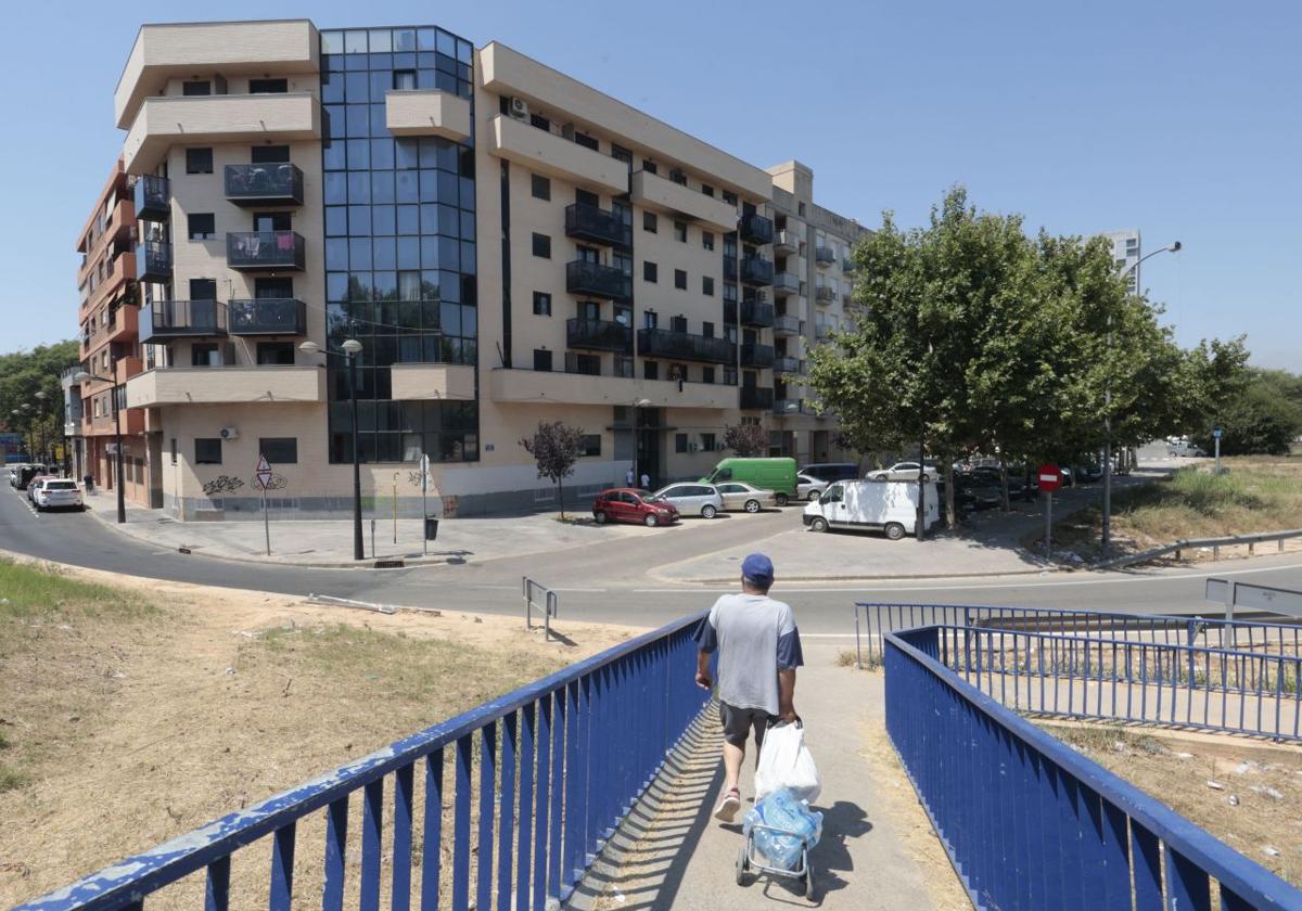 Okupan una casa de Alicante y obligan a la propietaria a usar la herencia de su madre para poder recuperarla: «Estaba en estado de shock»
