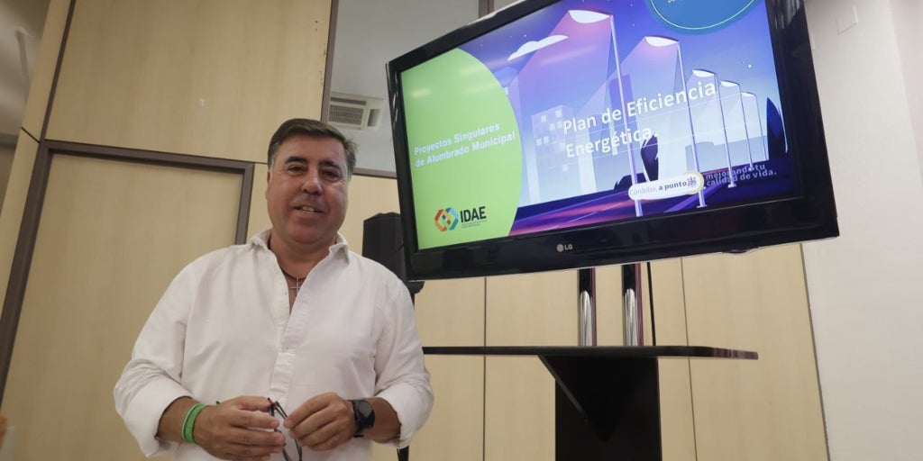 Córdoba Iluminada: El Ayuntamiento Reemplaza 5,000 Luminarias con Tecnología LED para Ahorrar y Proteger el Medio Ambiente