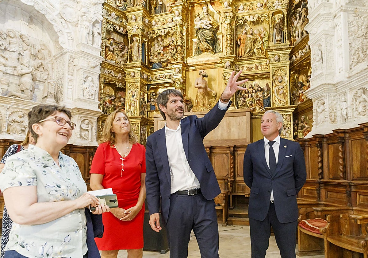 El ministro de Cultura, Ernest Urtasun, visita el Monasterio del Parral