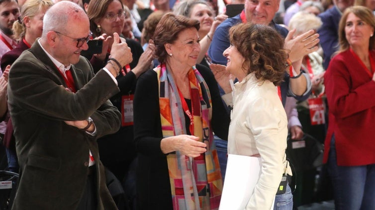 La revisión de las sentencias del Tribunal Constitucional derrumba el bulo del PSOE de que el escándalo de los ERE fue un «invento de la derecha»