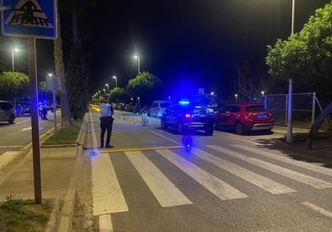 Dos jóvenes veinteañeros pierden la vida tras estrellarse con una mediana la moto en la que circulaban en Motril