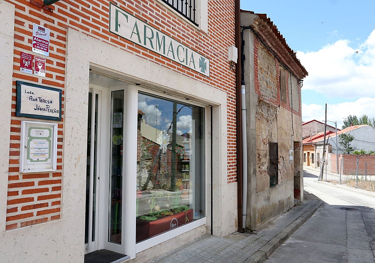 Una imagen de archivo de una farmacia rural