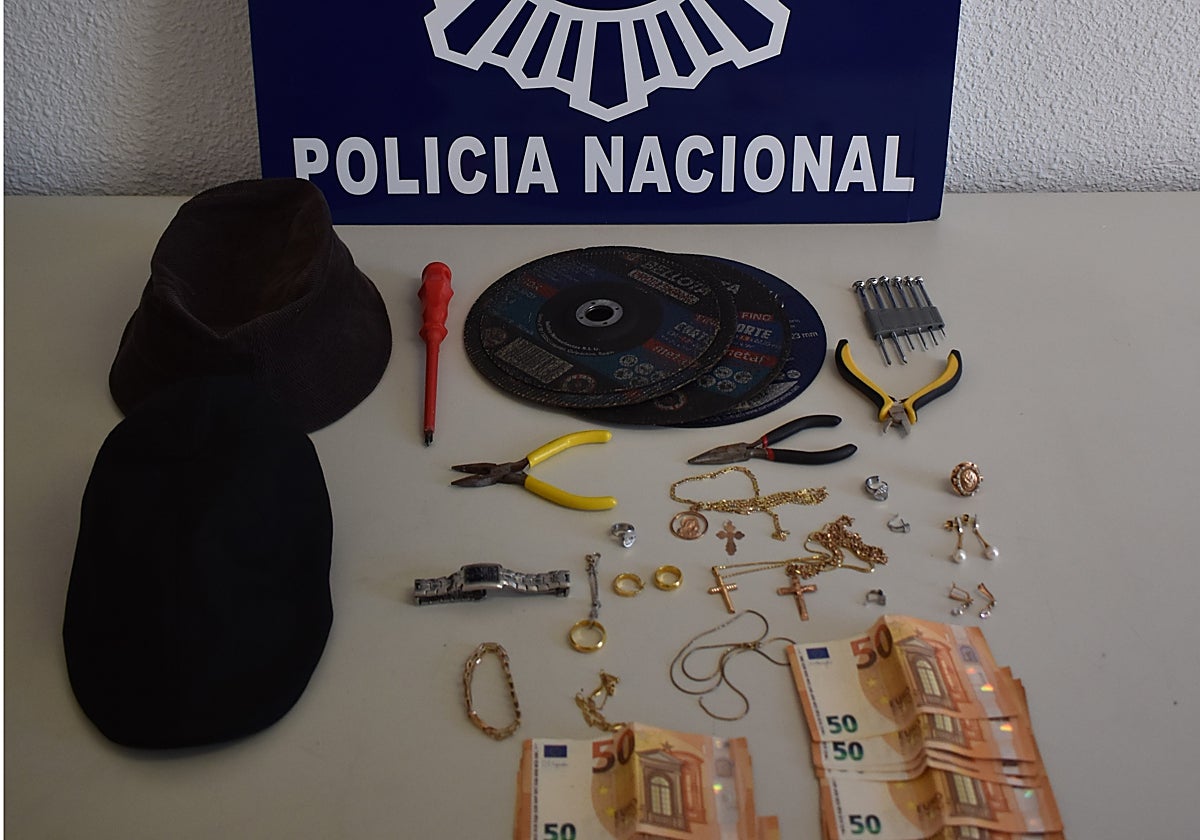 Imagen del material robado por dos ladrones de casas en Gandía