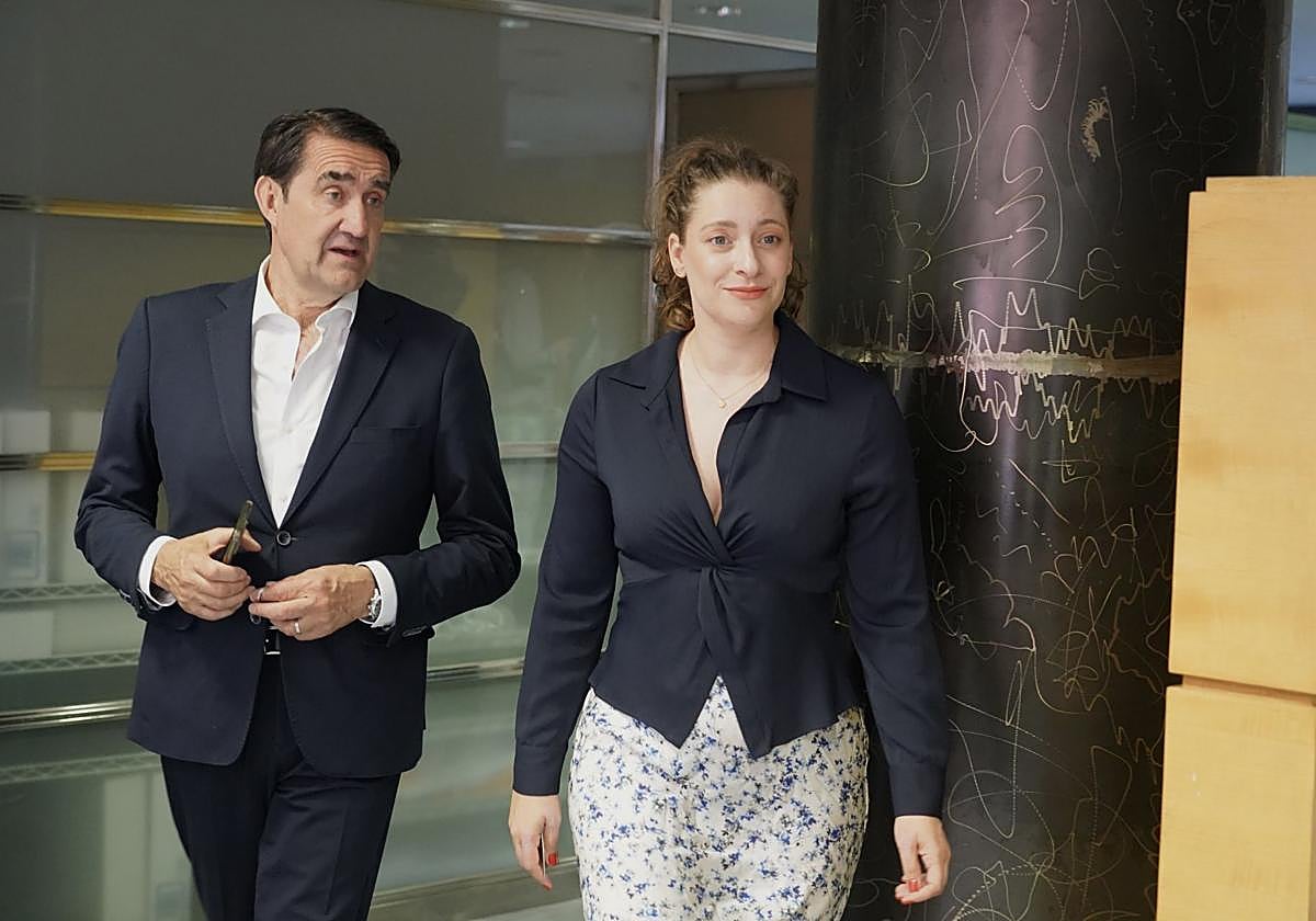 Juan Carlos Suárez-Quiñones y Ester Muñoz, en una imagen de archivo