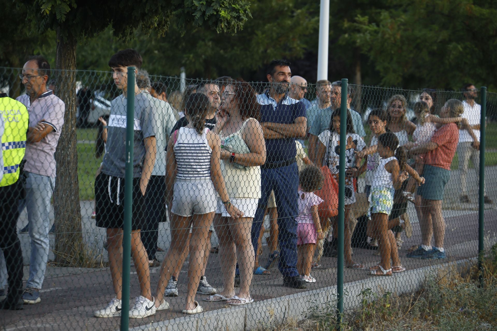 El incendio en la zona del Castillo de la Albaida en Córdoba, en imágenes