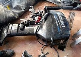 Interceptan a dos personas e intervienen una embarcación por contrabando en Mojácar