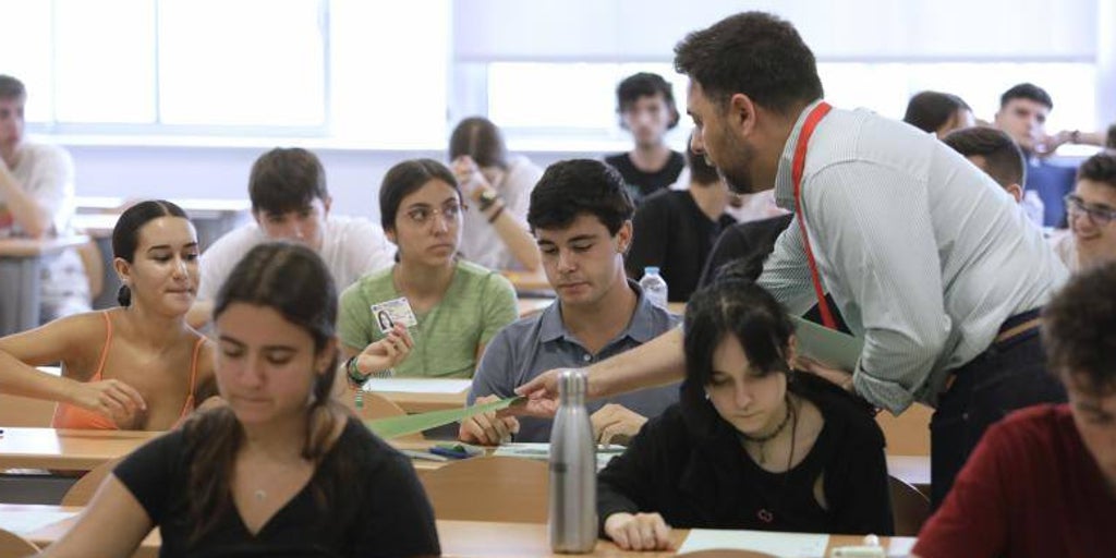 Economía Azul, Inteligencia Artificial, Ciberseguridad... estos son los nuevos grados que se podrán estudiar en Andalucía desde septiembre