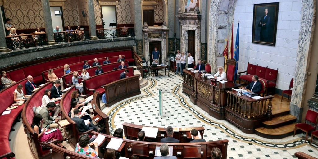 El PP y Vox dan luz verde al cambio de nombre de Valencia a la espera del debate del acento en la AVL
