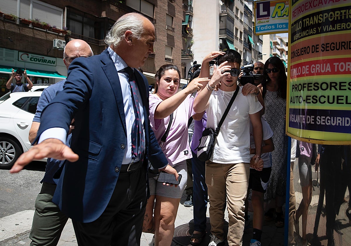 Gabriel, el martes, en el Punto de Entrega Familiar de Granada