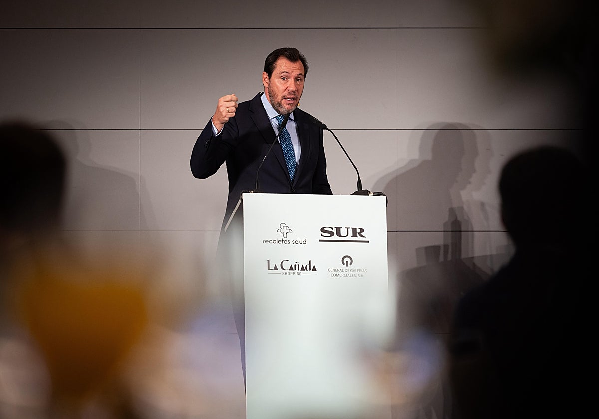 El ministro de Transportes y Movilidad Sostenible, Óscar Puente reivindica su papel como responsable máximo de RENFE