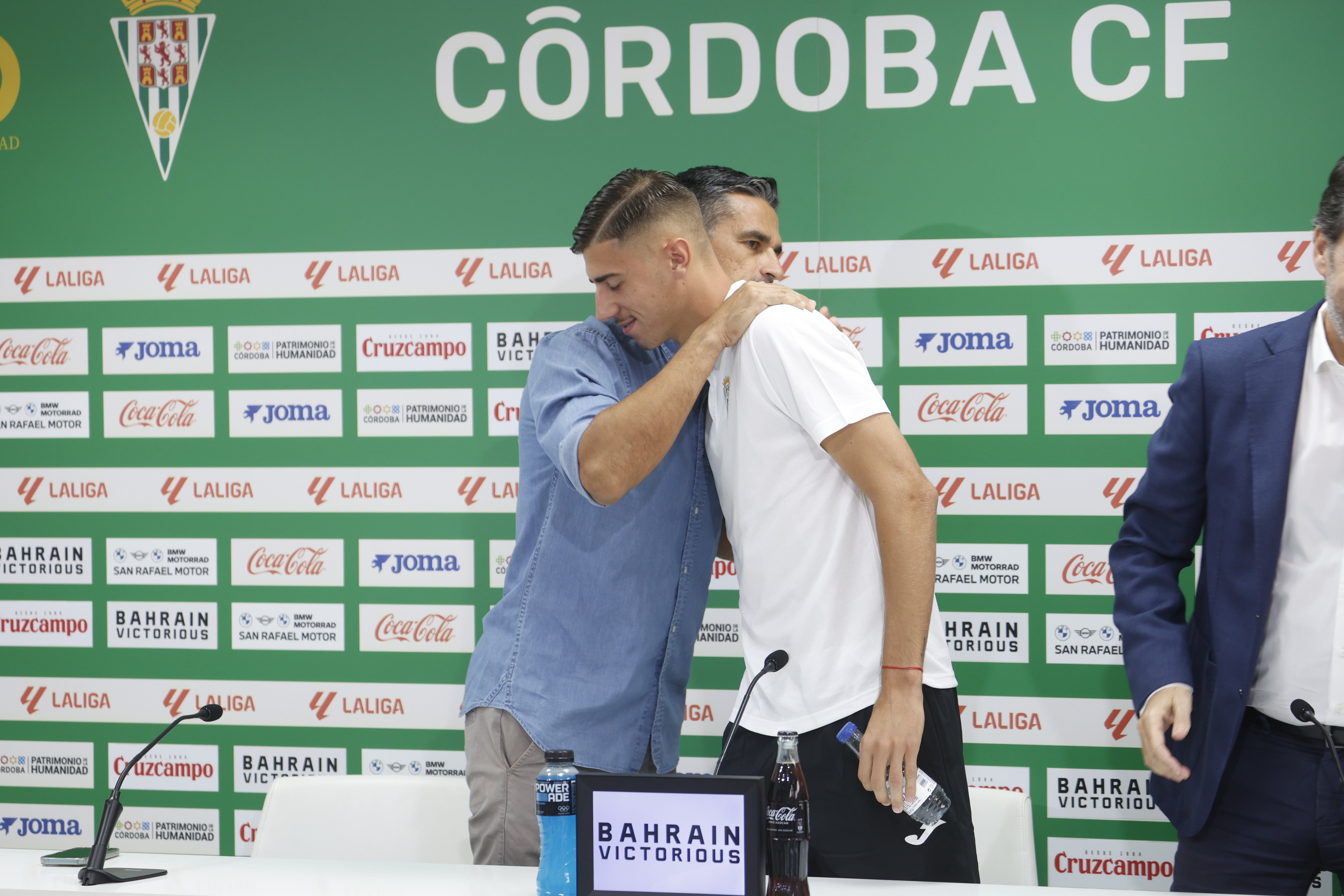 Las mejores imágenes de la presentación de Kevin Medina, Dani Requena y Diego Bri con el Córdoba CF