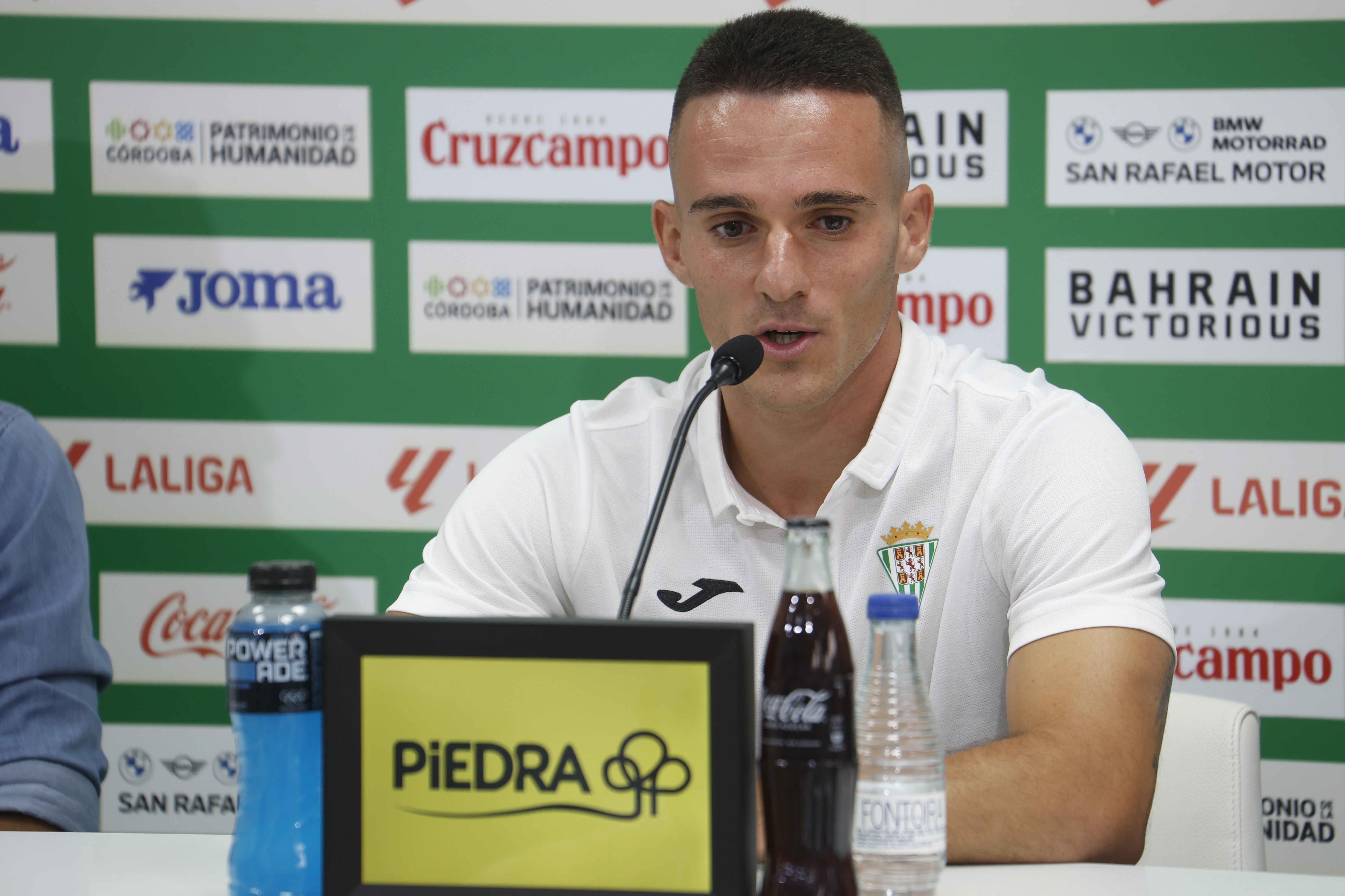 Las mejores imágenes de la presentación de Kevin Medina, Dani Requena y Diego Bri con el Córdoba CF