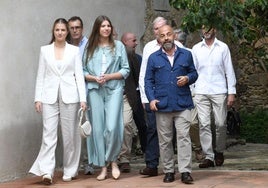 Leonor y Sofía visitan el legado artístico de Elsa Peretti en una aldea blindada por los Mossos en Gerona