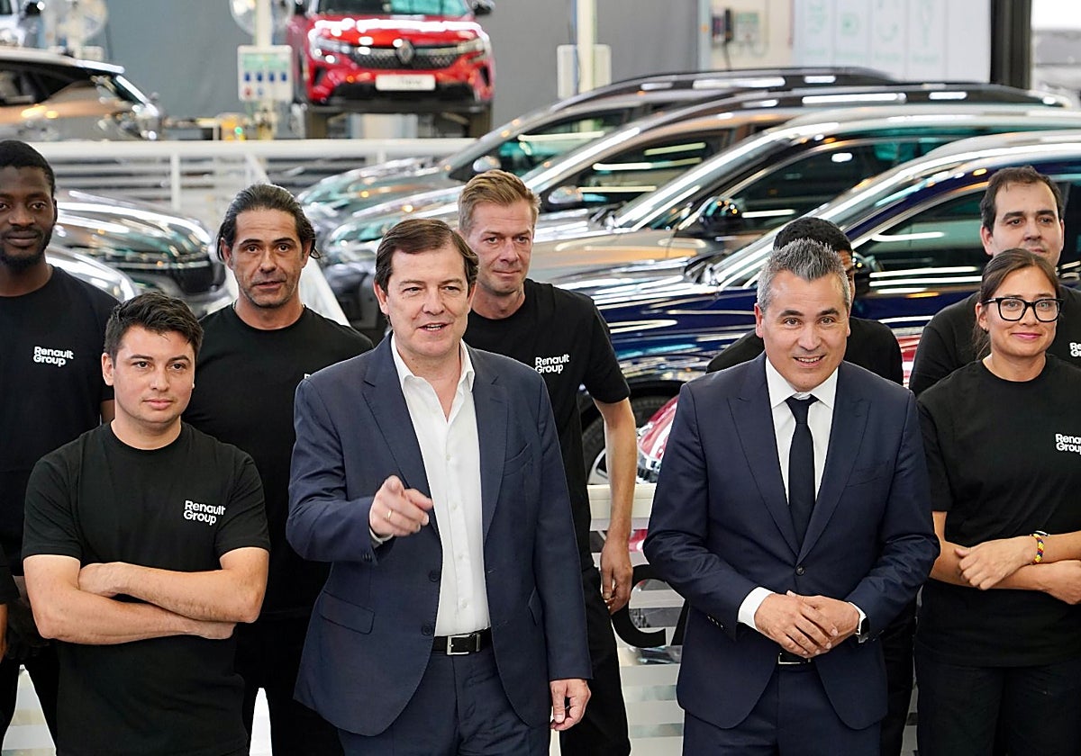 El presidente de la Junta de Castilla y León, Alfonso Fernández Mañueco, participa en la inauguración de Refactory Valladolid junto al director general de Renault Josep María Recasens
