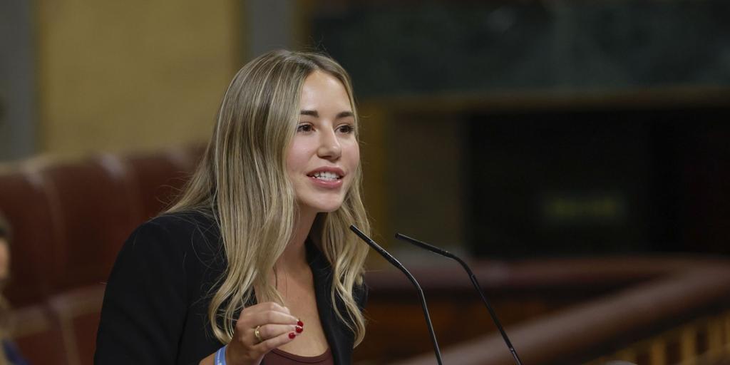 La ofensiva del PP para exigir la dimisión de Patxi López y Pilar Bernabé dilata su decisión sobre el sustituto de Noelia Núñez