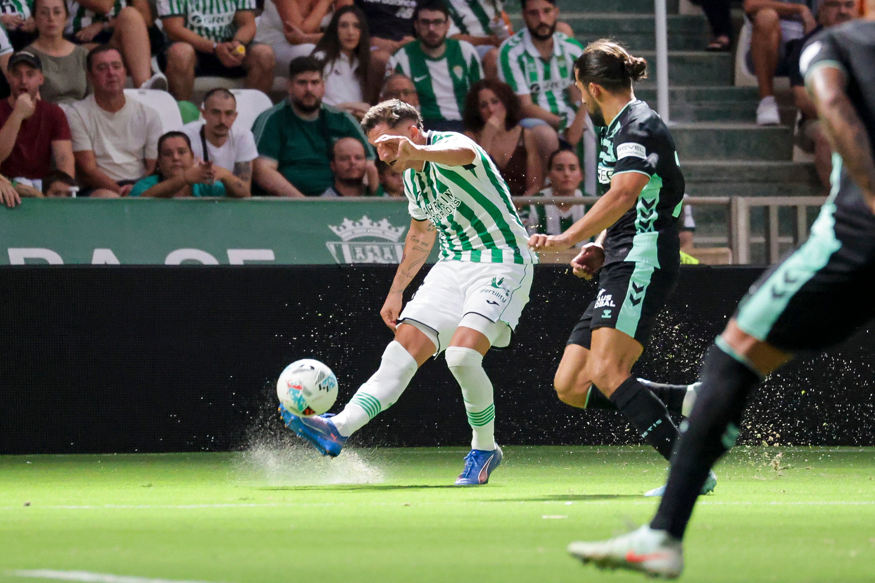 Las imágenes del ambientazo en el Arcángel en el Córdoba CF-Real Betis