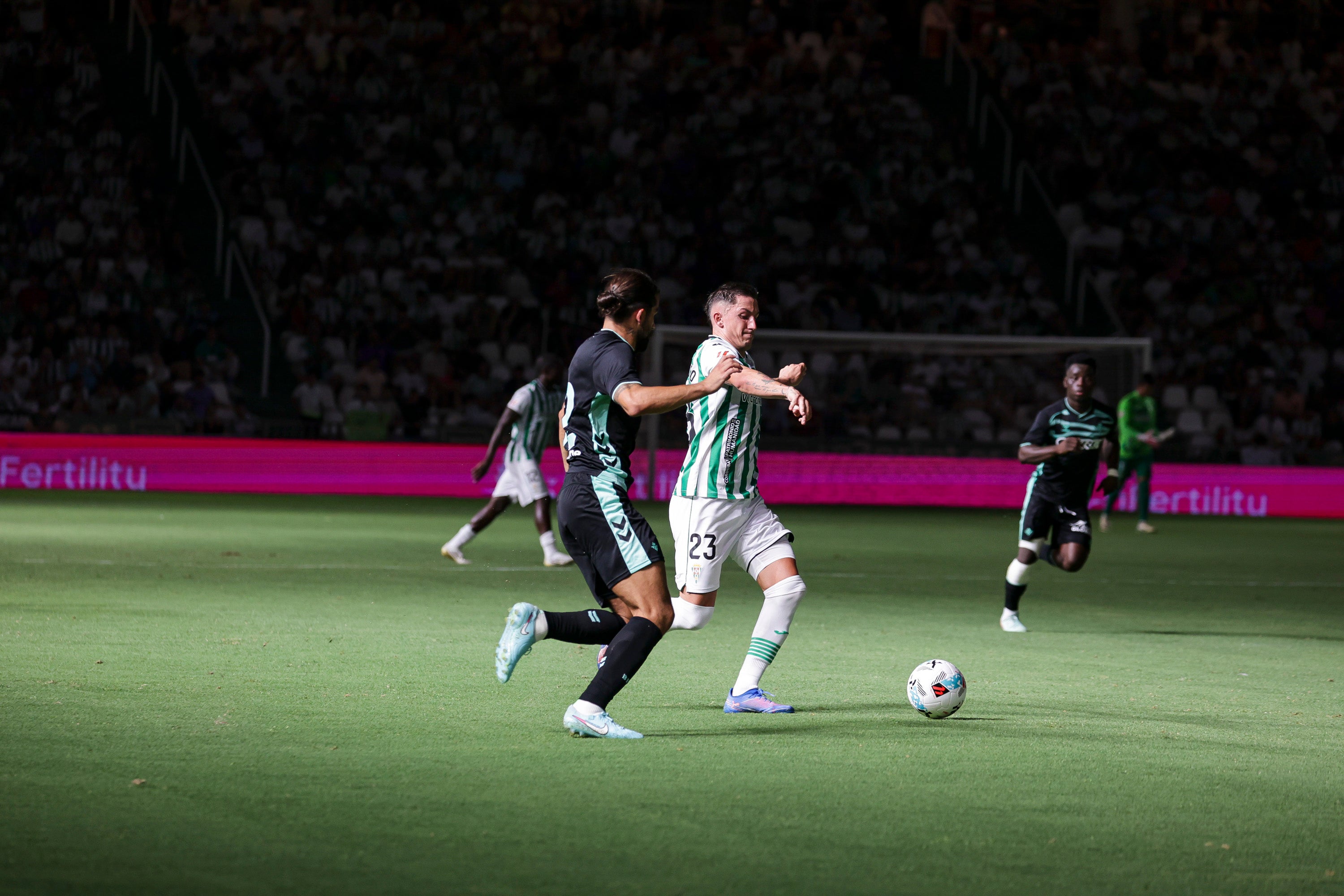 Las imágenes del ambientazo en el Arcángel en el Córdoba CF-Real Betis