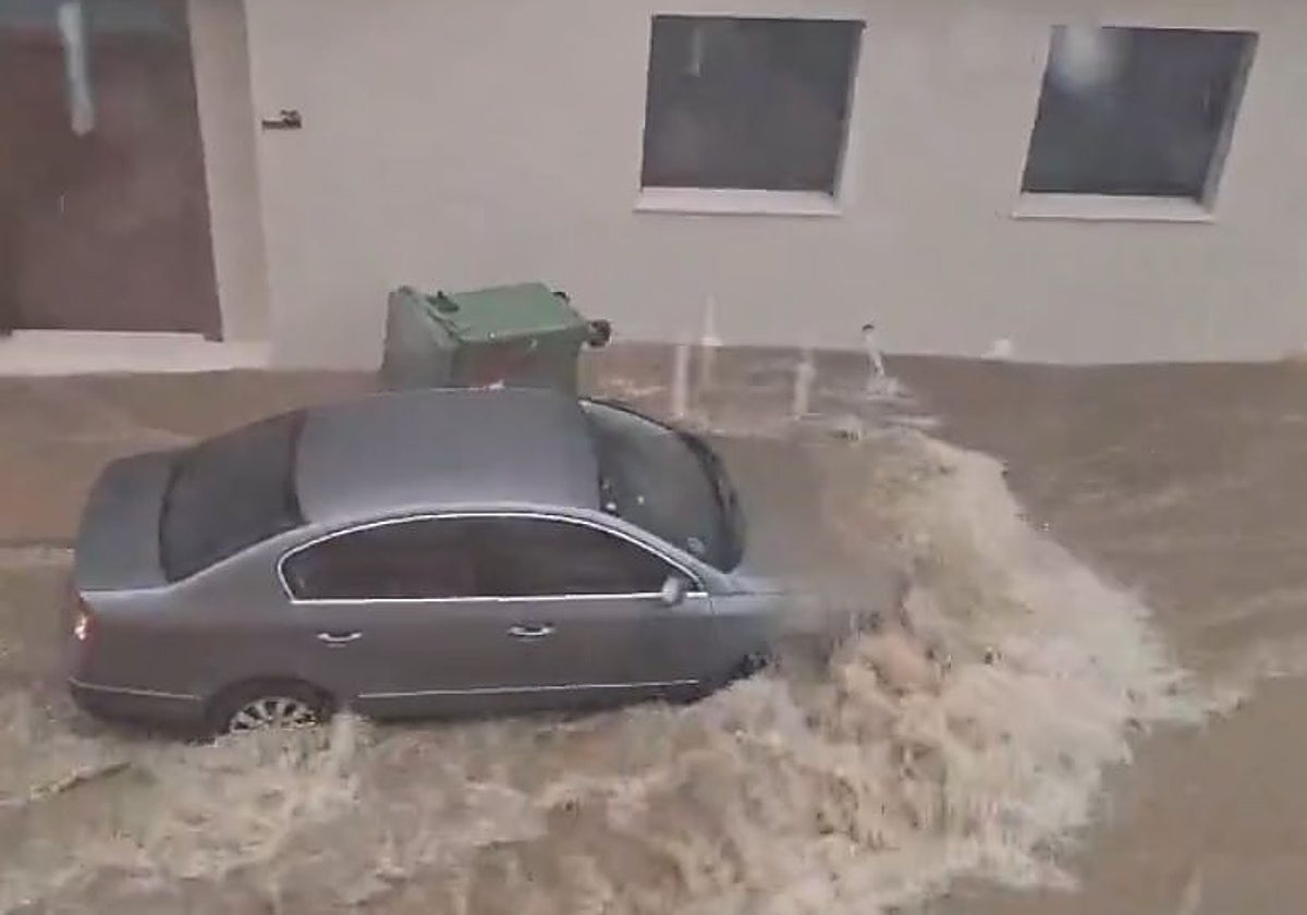 Inundaciones en varios municipios de Albacete por las fuertes tormentas con lluvia y granizo