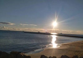 Cierran al baño la playa de Port Saplaya en Alboraya por contaminación residual