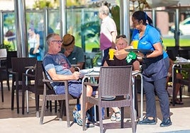 La logística 'roba' a los posibles camareros, una «especie en extinción» en Guadalajara