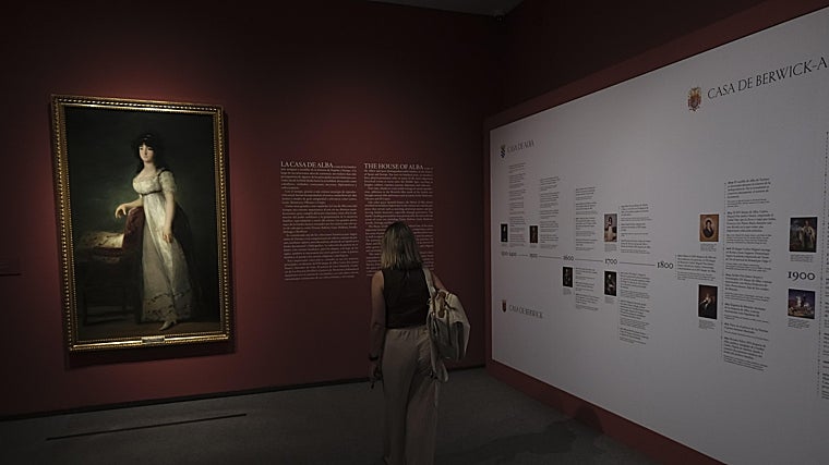 Primera sala de la exposición que preside el único Goya que retrata a María Gabriela Palafox y Portocarrero, marquesa de Lazán