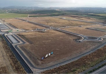 Las entrañas de la 'mini ciudad' de la Base Logística del Ejército de Tierra en Córdoba
