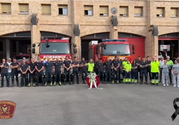 Sentido homenaje de los bomberos de Toledo a Javier López, compañero fallecido a los 59 años