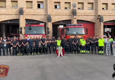 Sentido homenaje de los bomberos de Toledo a Javier López, compañero fallecido a los 59 años