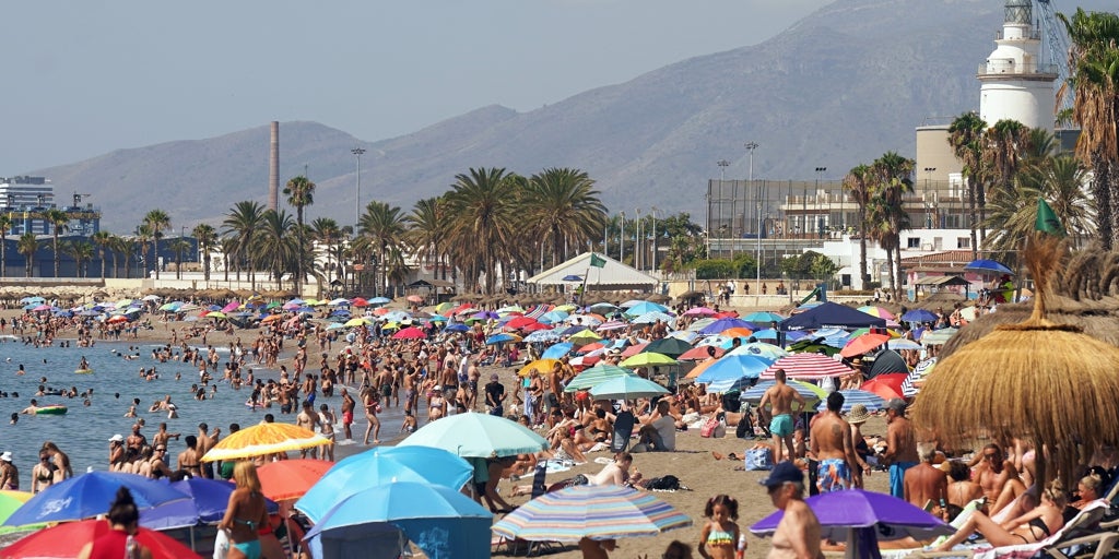 El 45 por ciento de los hogares andaluces no puede permitirse ni una semana de vacaciones