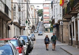Detenido por agredir sexualmente a una joven en Ferrol a la que varios hombres acorralaron