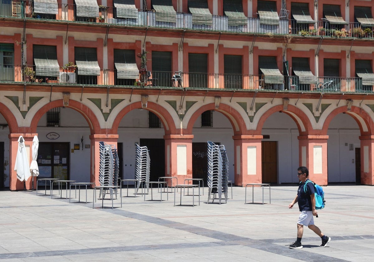 Jornada veraniega en la plaza de la Corredera